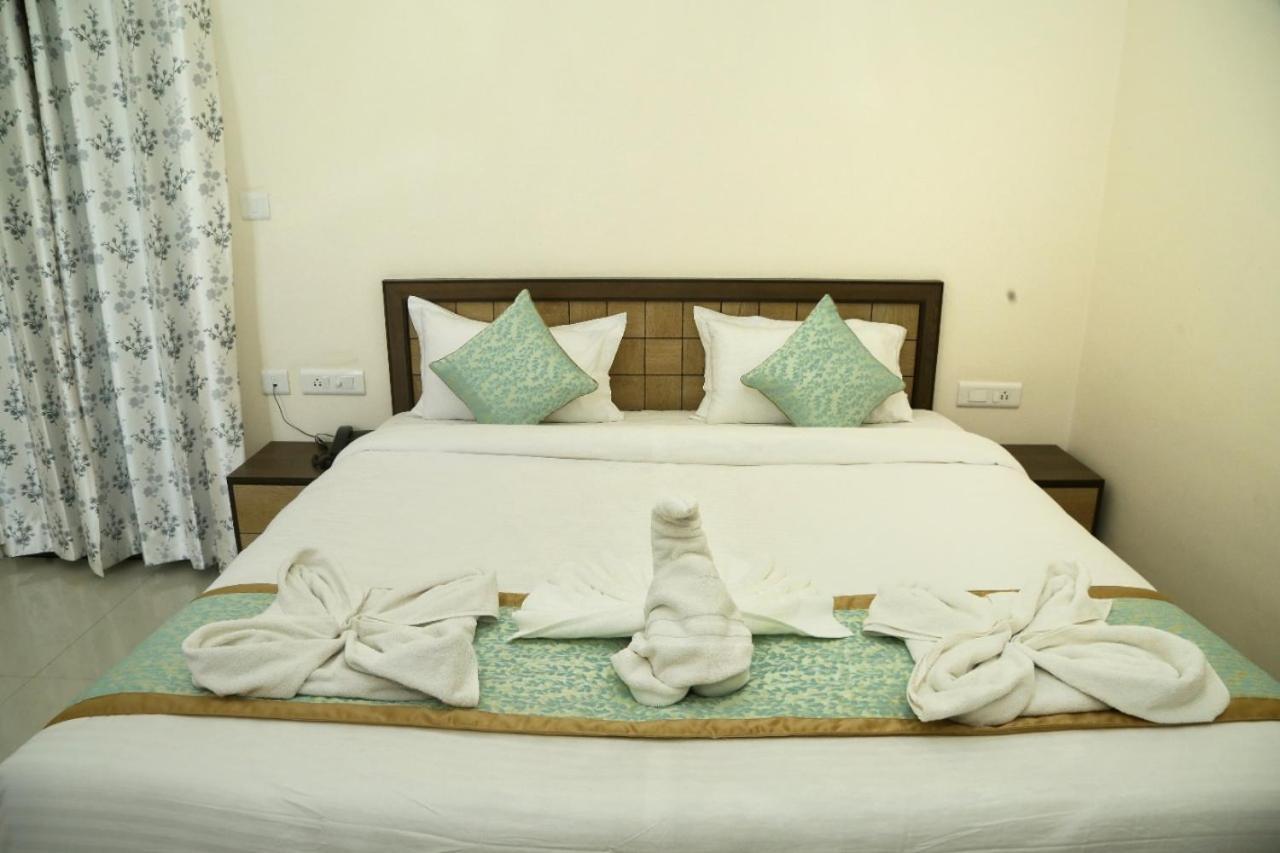 Hotel Cheelgadi Jaipur Ngoại thất bức ảnh