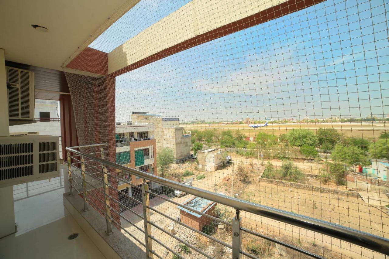 Hotel Cheelgadi Jaipur Ngoại thất bức ảnh