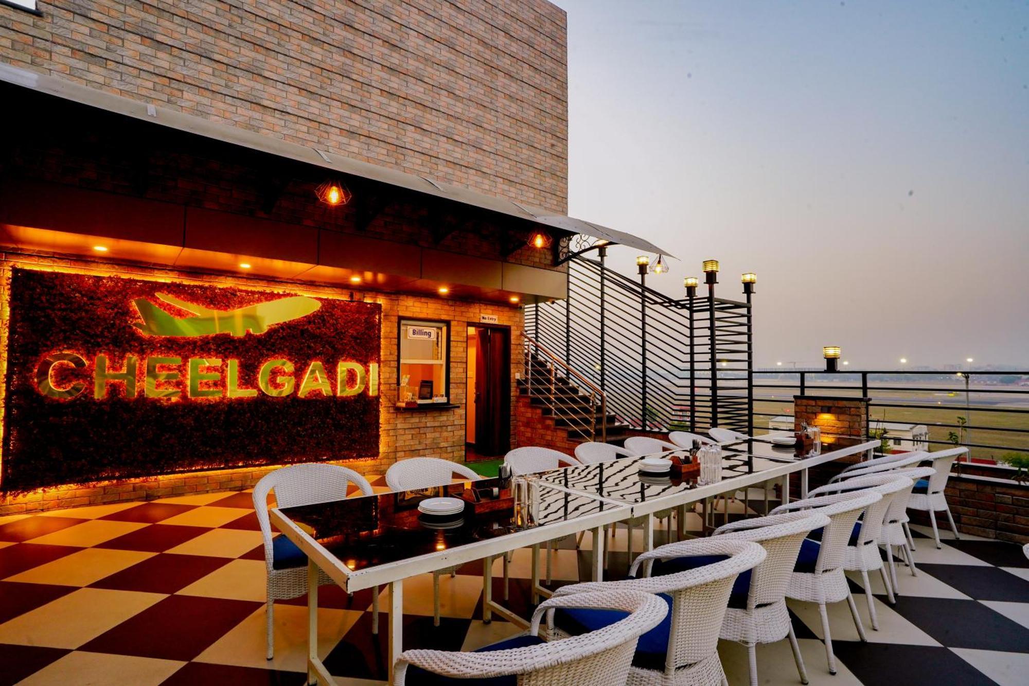 Hotel Cheelgadi Jaipur Ngoại thất bức ảnh