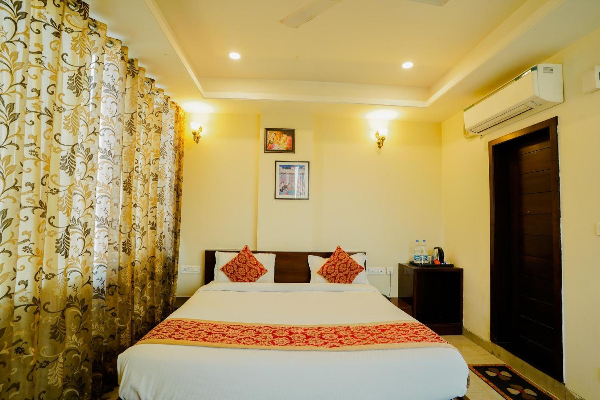 Hotel Cheelgadi Jaipur Ngoại thất bức ảnh