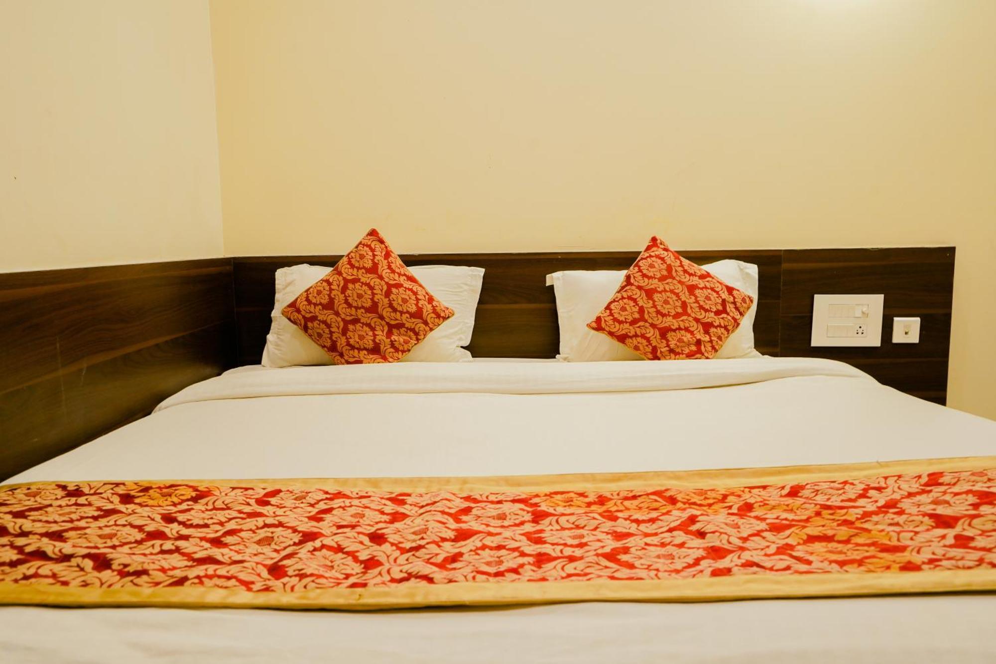 Hotel Cheelgadi Jaipur Ngoại thất bức ảnh